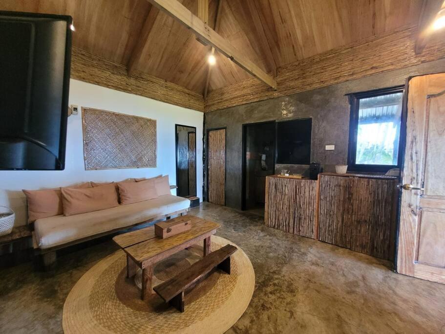 Tarzans House Villa General Luna  Exterior photo
